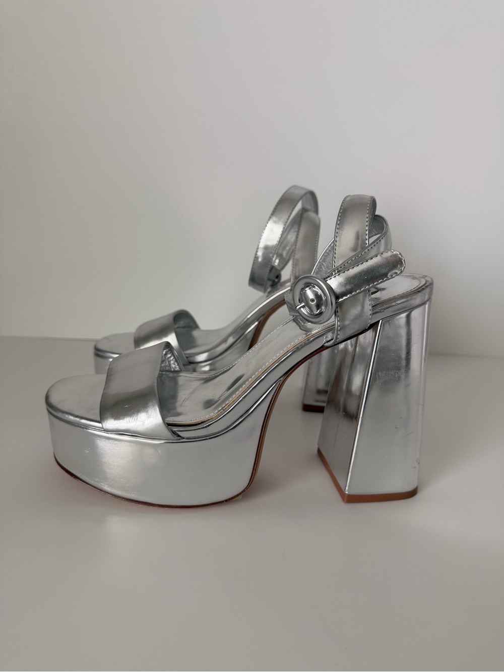 Larroude Dolly Silver Block Heels size 37